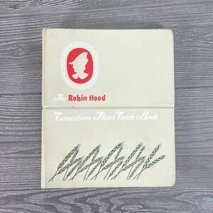 Vintage 1968 Robin Hood Canadian Flour Cook Book Binder Bread Cake +More Recipes